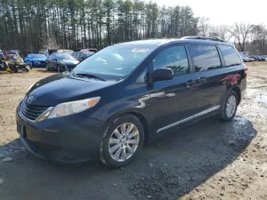 Toyota Sienna 3.5L 6 2013