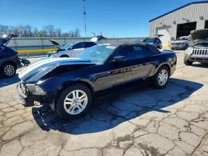 Ford Mustang 3.7L 6 2013