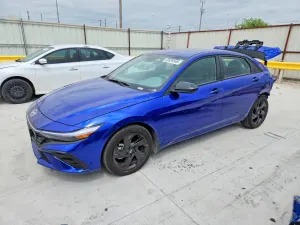 Hyundai Elantra 2.0L 4 2026