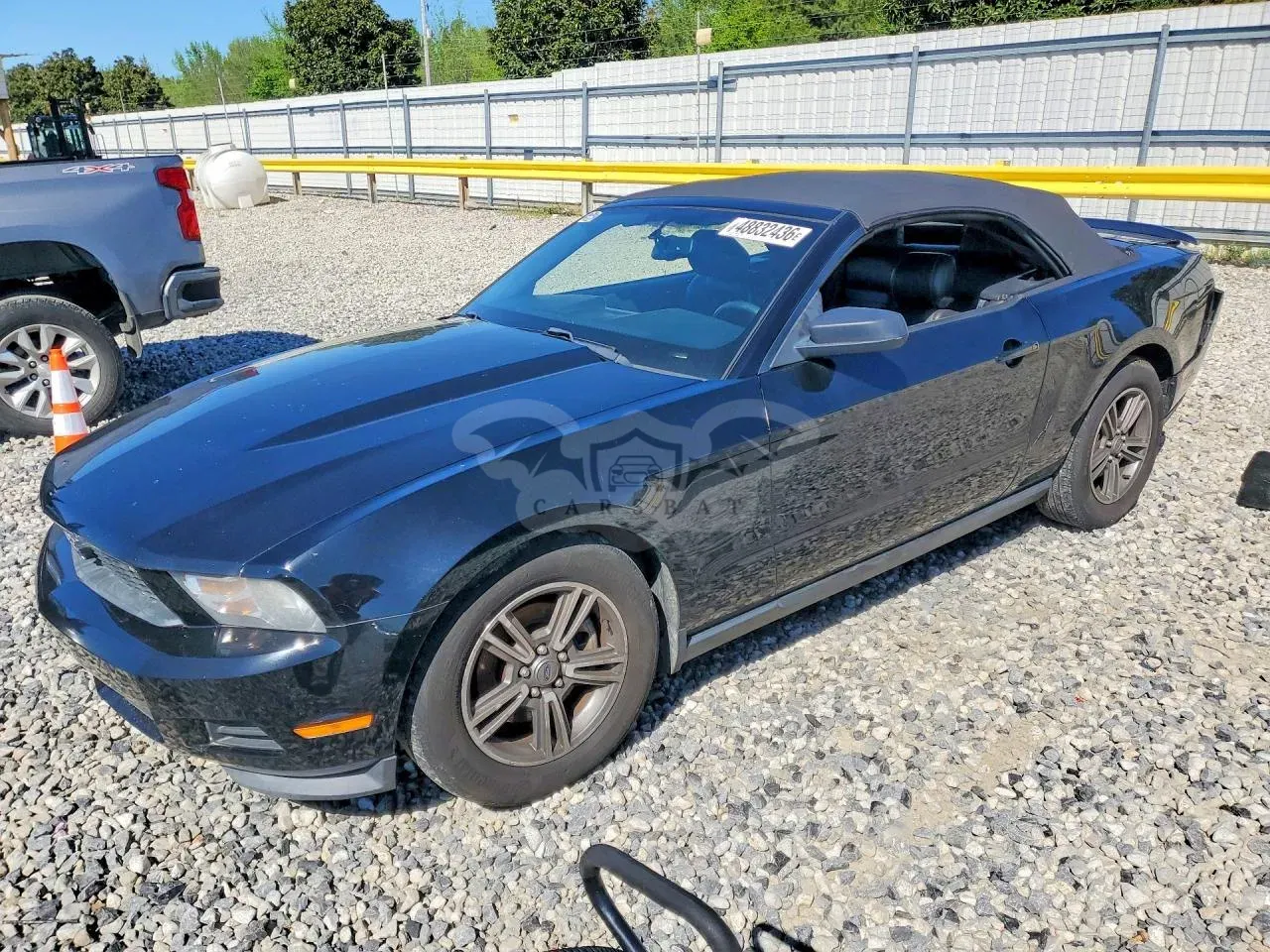 Ford Mustang 3.7L 6 2012