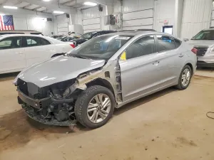Hyundai Elantra 2.0L 4 2020