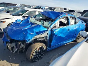 Nissan Sentra 2.0L 4 2025