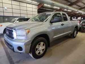 Toyota Tundra 4.6L 8 2010
