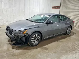 Nissan Altima 2.5L 4 2025