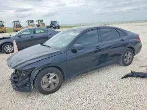 Hyundai Elantra 2.0L 4 2025