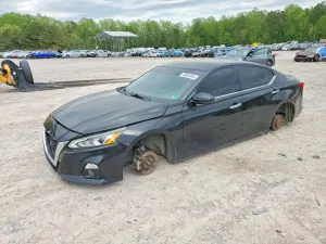 Nissan Altima 2.5L 4 2020
