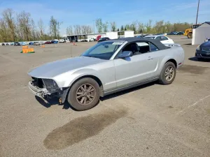 Ford Mustang 4.0L 6 2005