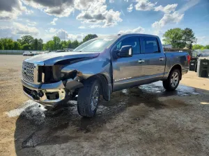 Nissan Titan 5.6L 8 2018
