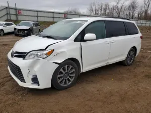 Toyota Sienna 3.5L 6 2020