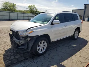 Toyota Highlander 3.5L 6 2013