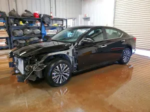 Nissan Altima 2.5L 4 2025