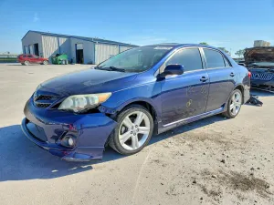 Toyota Corolla 1.8L 4 2013