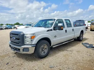 Ford F-350 6.7L 8 2015