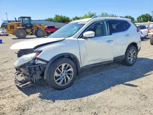 Nissan Rogue 2.5L 4 2015