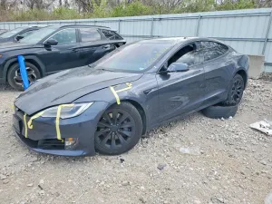 Tesla Model S 2018