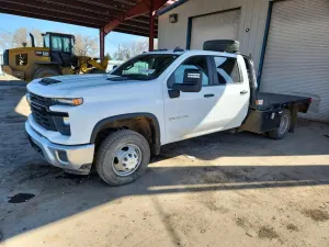 Chevrolet Silverado 1500 6.6L 8 2024