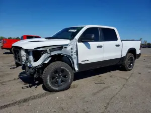 RAM 1500 5.7L 8 2021