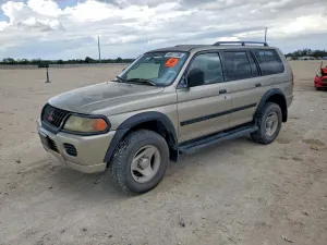 Mitsubishi Montero 3.0L 6 2001