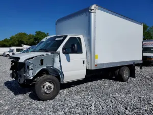 Ford Econoline 7.3L 8 2025