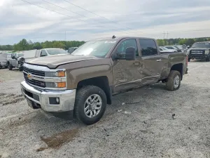 Chevrolet Silverado 1500 6.6L 8 2015