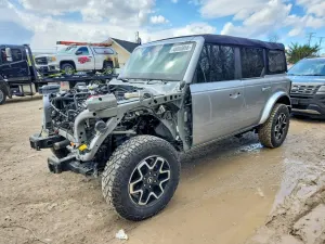 Ford Bronco 2.3L 4 2024
