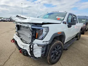 GMC Sierra 6.6L 8 2025