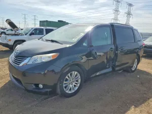 Toyota Sienna 3.5L 6 2012