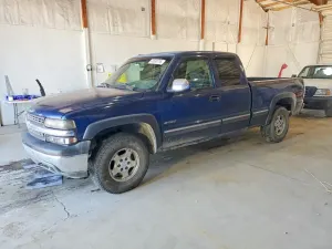 Chevrolet Silverado 1500 4.8L 8 2000