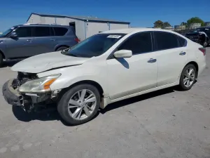 Nissan Altima 2.5L 4 2015