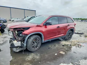 Toyota Highlander 3.5L 6 2019