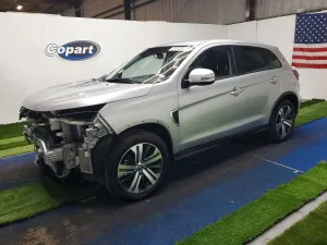 Mitsubishi Outlander 2.0L 4 2026