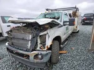 Ford F-350 6.7L 8 2012