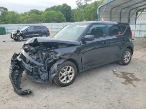 Kia Soul 2.0L 4 2020