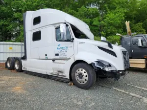 Volvo VNL 12.8L 6 2025