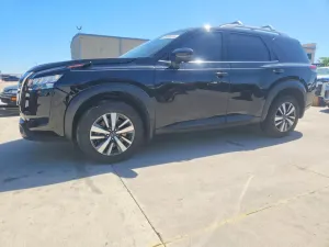Nissan Pathfinder 3.5L 6 2024