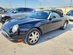 Ford Thunderbird 3.9L 8 2003