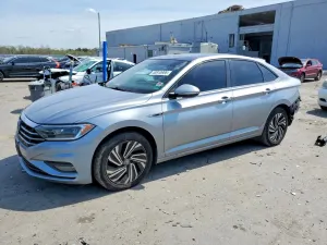 Volkswagen Jetta 1.4L 4 2020
