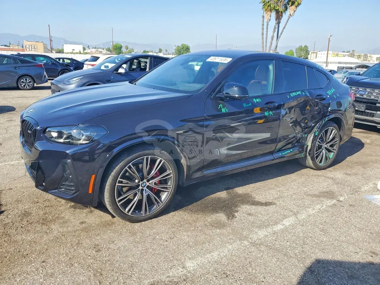 BMW X4 3.0L 6 2025
