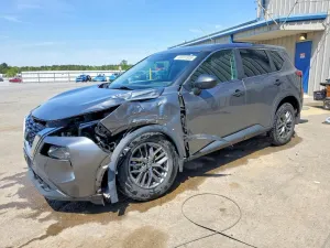 Nissan Rogue 2.5L 4 2021