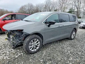 Chrysler Pacifica 3.6L 6 2025