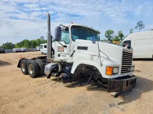 Mack 600 12.7L 6 2015