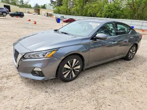 Nissan Altima 2.5L 4 2022