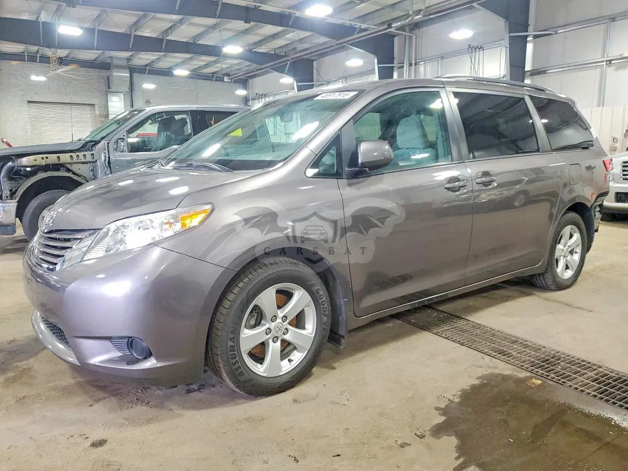 Toyota Sienna 3.5L 6 2017