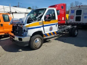Ford Econoline 7.3L 8 2025