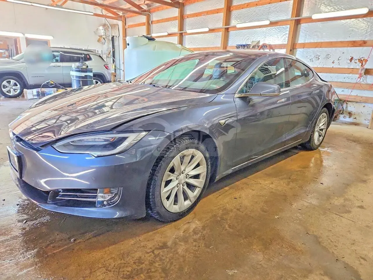 Tesla Model S 2020