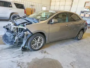 Toyota Corolla 1.8L 4 2015
