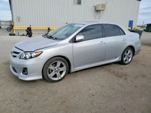 Toyota Corolla 1.8L 4 2013