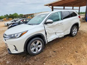 Toyota Highlander 3.5L 6 2018