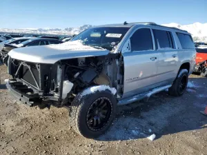 Chevrolet Suburban C1500 LT 5.3L 8 2015
