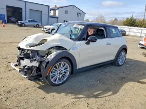 Mini Cooper 2.0L 4 2019